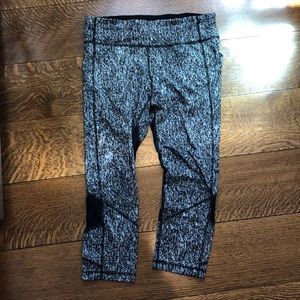 Lululemon run inspire crop size 10